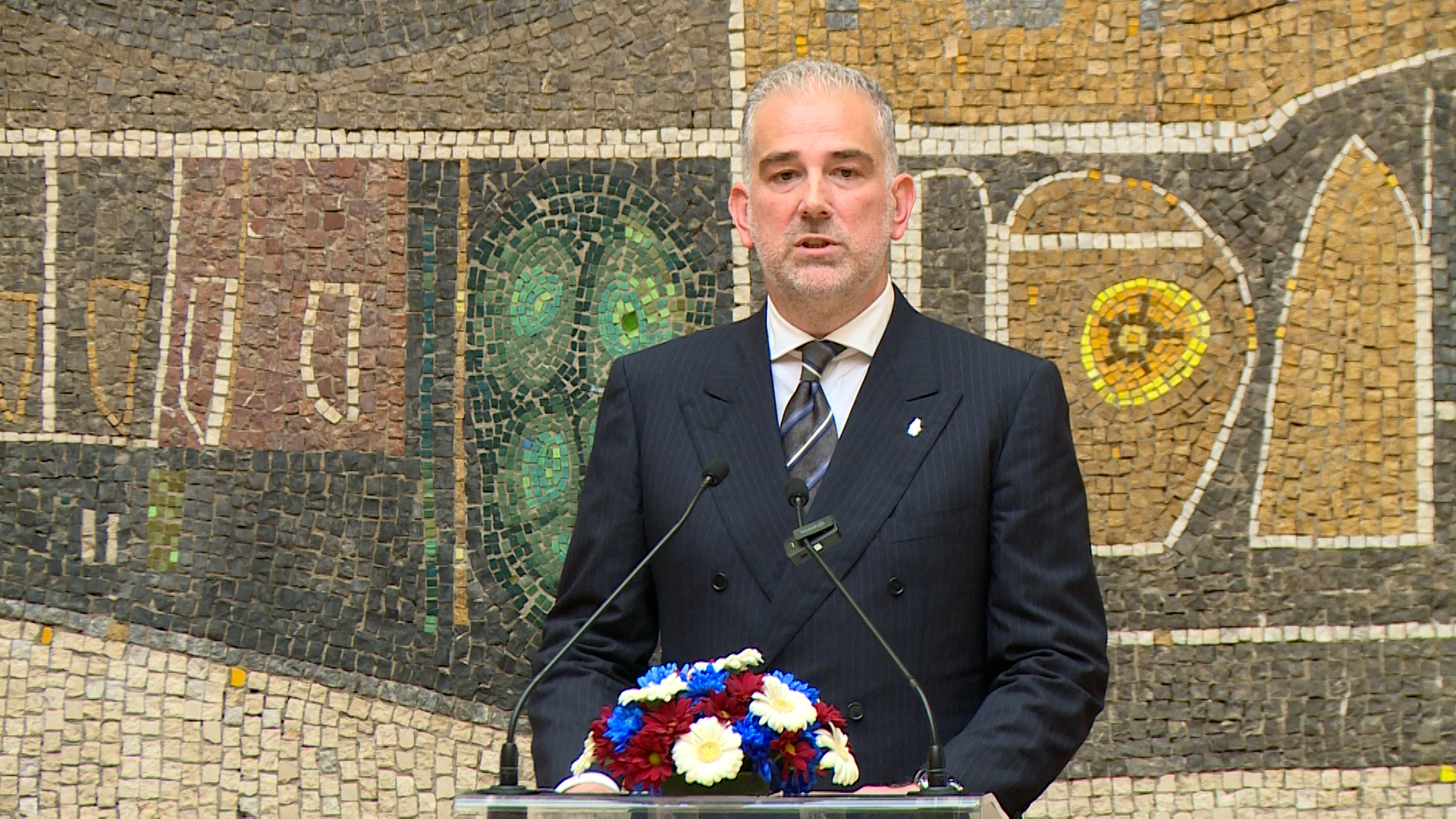 Beograd, Vladimir Roganovic direktor Uprave za saradnju sa crkvama i verskim zajednicama u Ministarstvu pravde, ovim dogadjajem spajamo most izmedju Egipta i Srbije Beograd, Vladimir Roganovic direktor Uprave za saradnju sa crkvama i verskim zajednicama u Ministarstvu pravde, ovim dogadjajem spajamo most izmedju Egipta i Srbije